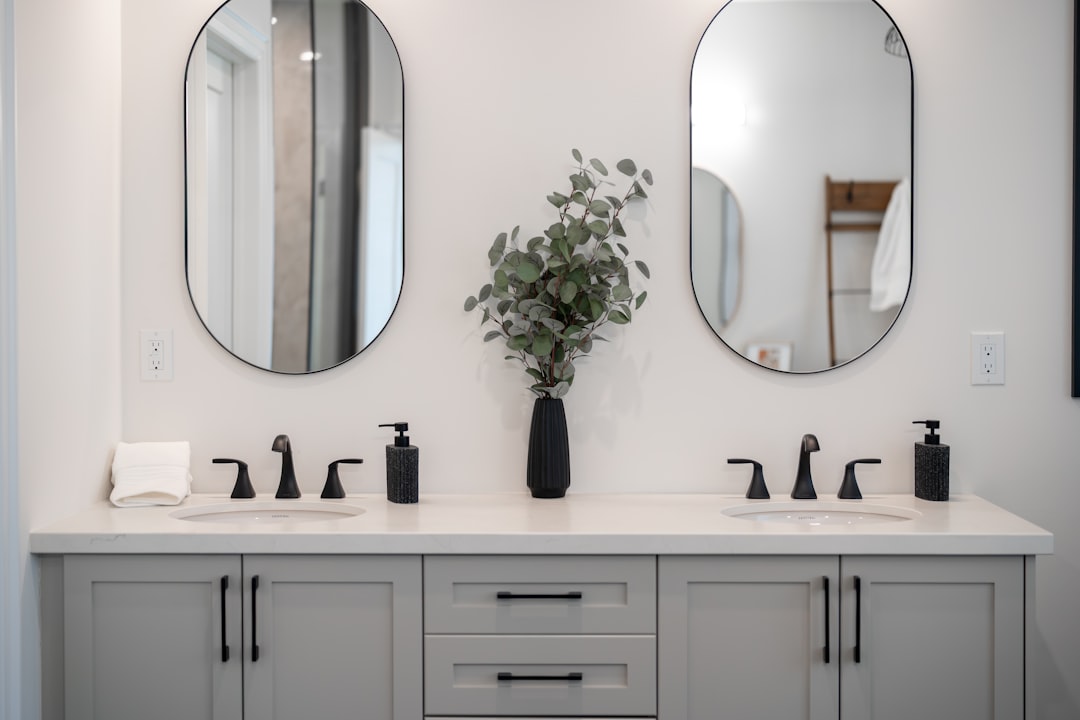 modern-bathroom-vanity-with-double-sinks-and-mirrors-ii2vvs1prwk